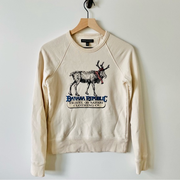 Banana Republic Unisex Reindeer Christmas Sweatshirt Graphic Top Cream Tan Logo - Picture 2 of 4